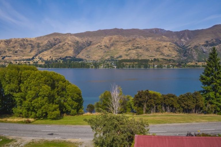 Photo of property in 177 Lakeside Road, Wanaka, 9305