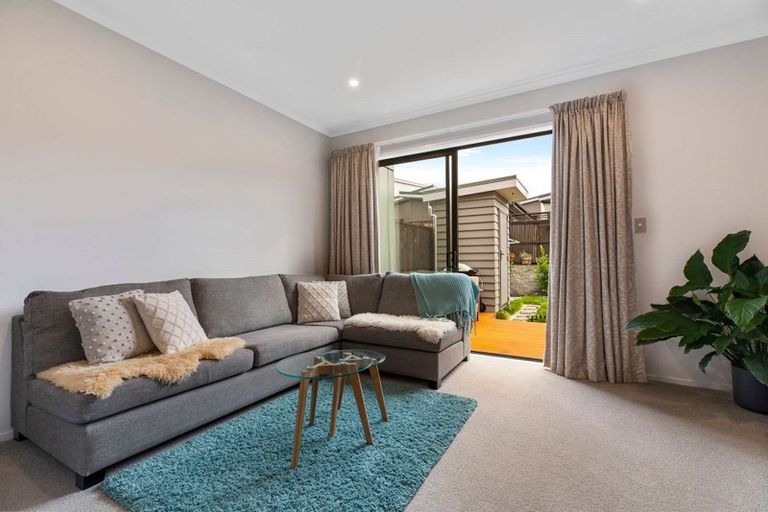 Photo of property in 20 Spotted Dove Road, Hobsonville, Auckland, 0616