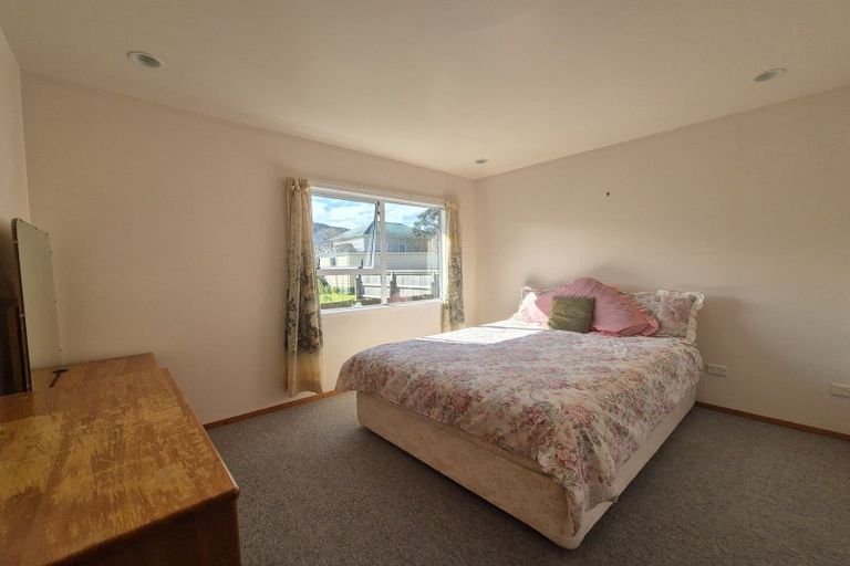 Photo of property in 36 Watt Street, Coromandel, 3506