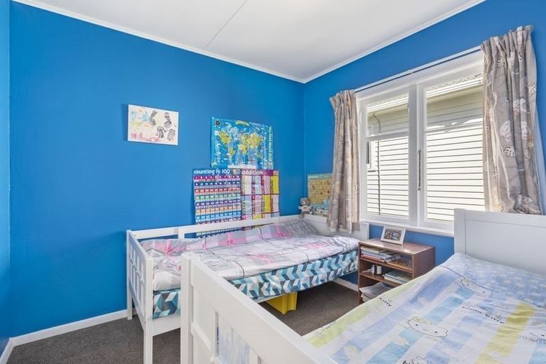 Photo of property in 15 Kowhai Street, Wainuiomata, Lower Hutt, 5014