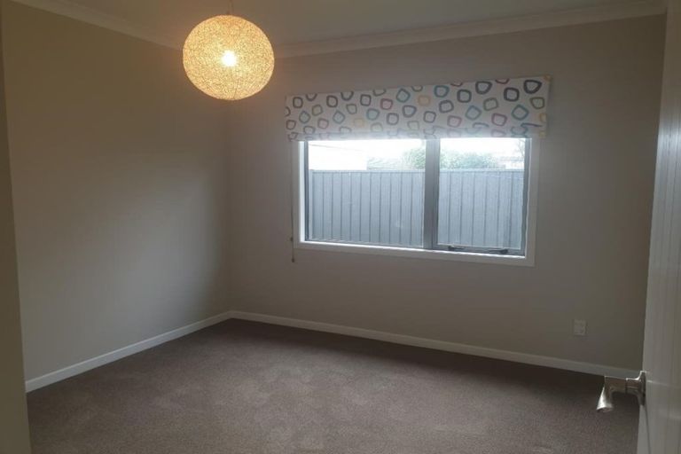 Photo of property in 411 Mclean Street, Saint Leonards, Hastings, 4120