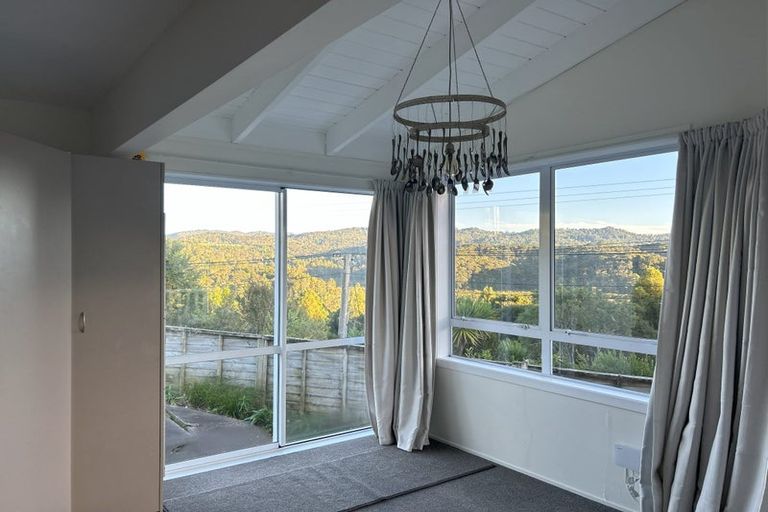 Photo of property in 757 South Titirangi Road, Titirangi, Auckland, 0604