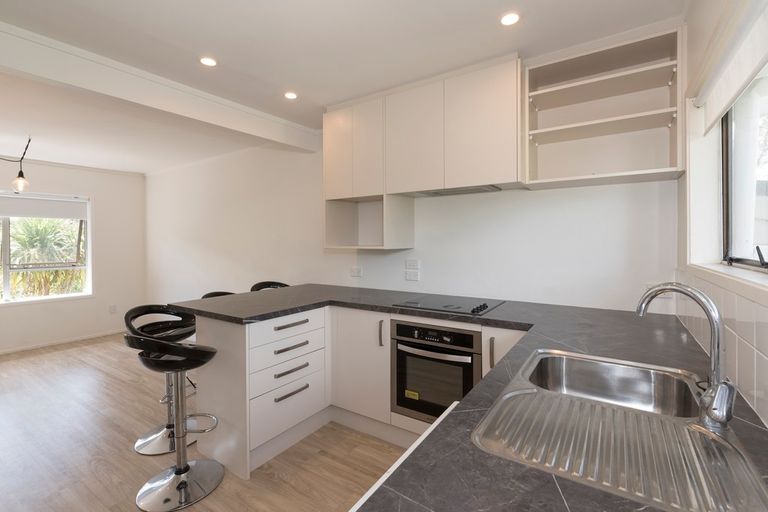 Photo of property in 3/6 Miro Street, New Lynn, Auckland, 0600