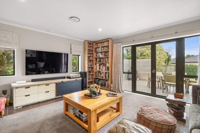 Photo of property in 6 Burnfield Way, Levin, 5510