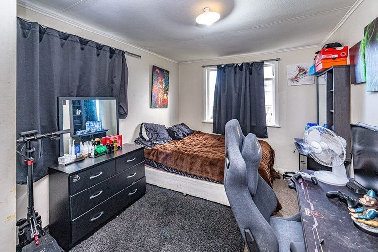 Photo of property in 143 Puriri Street, Castlecliff, Whanganui, 4501