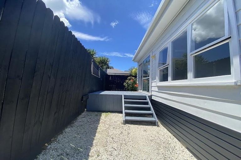 Photo of property in 9 Bond Crescent, Forrest Hill, Auckland, 0620