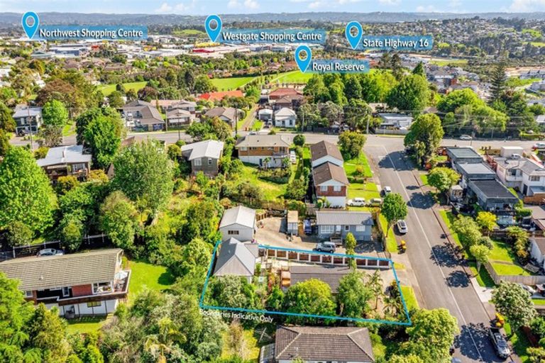 Photo of property in 5 Kemp Road, Massey, Auckland, 0614