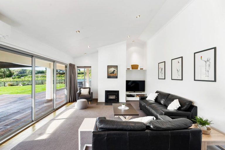 Photo of property in 30 Waipuka Road, Waimarama, Havelock North, 4294