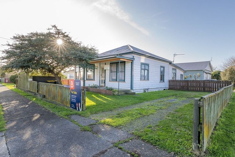 Photo of property in 62 Mako Mako Road, Levin, 5510