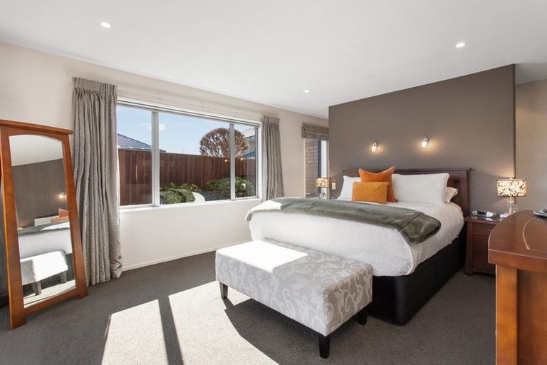 Photo of property in 16 Glen Oaks Drive, Northwood, Christchurch, 8051