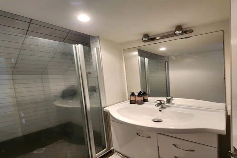 Photo of property in 306 Ocean Road, Whangamata, 3620