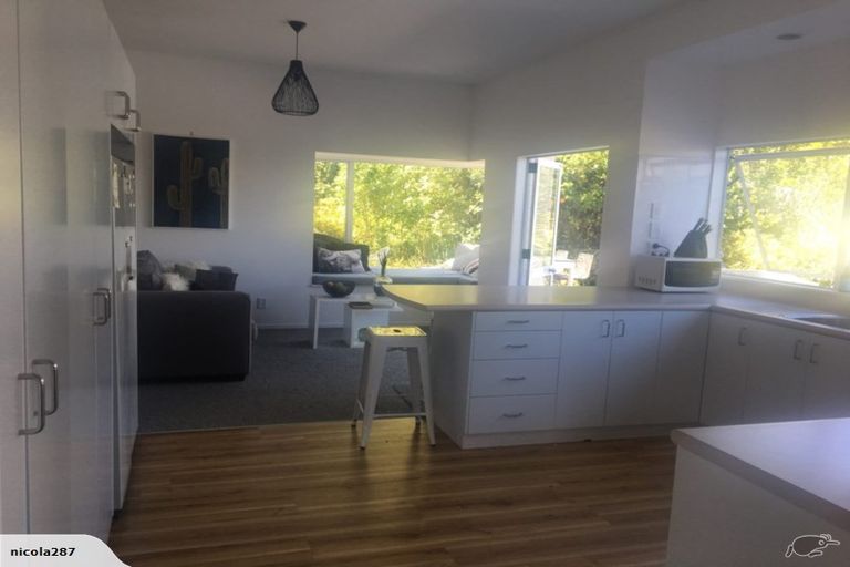 Photo of property in 9 Montcalm Close, Orewa, 0931