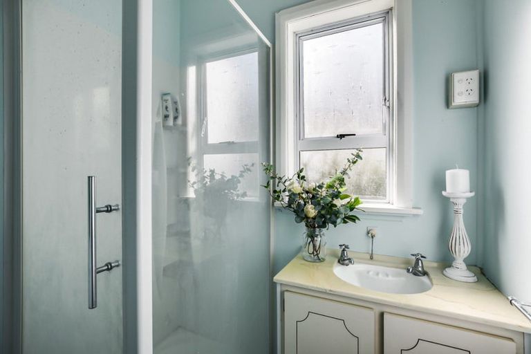 Photo of property in 216 Fox Street, Hamilton East, Hamilton, 3216