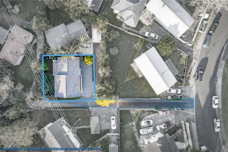 Photo of property in 29 Lilburn Crescent, Massey, Auckland, 0614