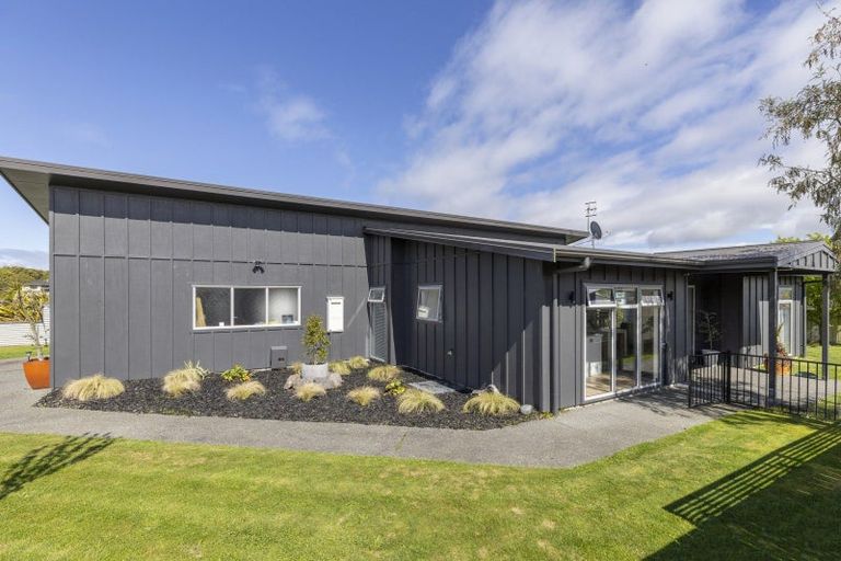 Photo of property in 17 Windsor Street, Richmond Heights, Taupo, 3330