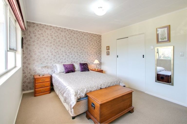 Photo of property in 3/11 Church Road, Taradale, Napier, 4112