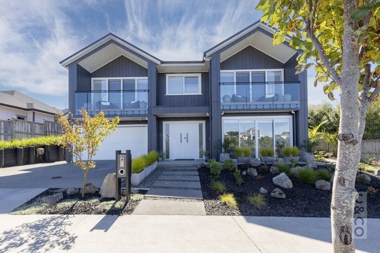 Photo of property in 61 Pitoitoi Drive, Riverhead, 0820