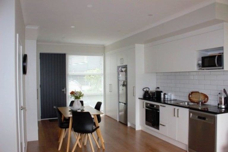 Photo of property in 27 Spotted Dove Road, Hobsonville, Auckland, 0616