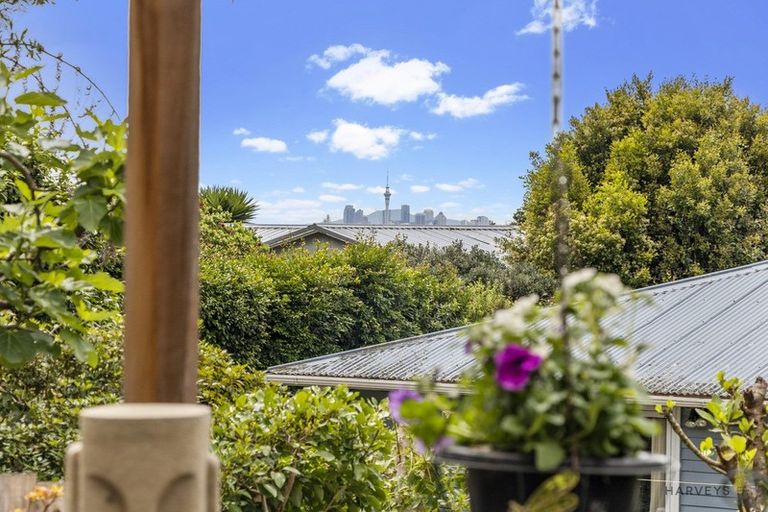 Photo of property in 3/16 Pleasant Road, Glen Eden, Auckland, 0602