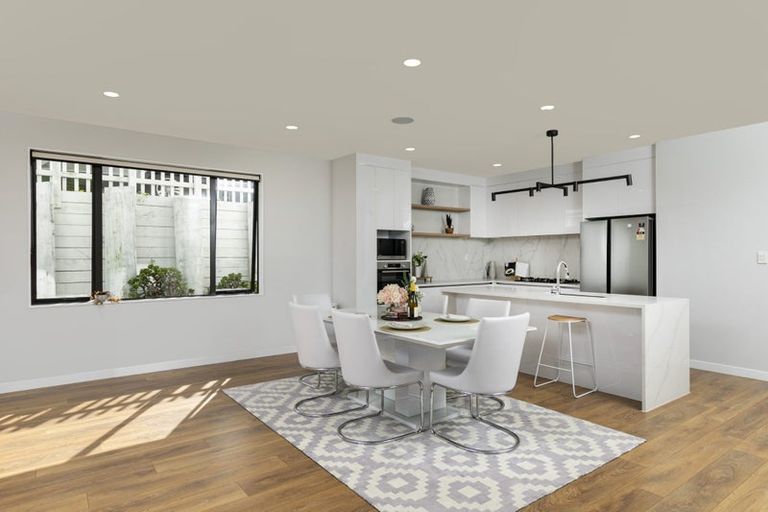 Photo of property in 8c Albany Highway, Greenhithe, Auckland, 0632