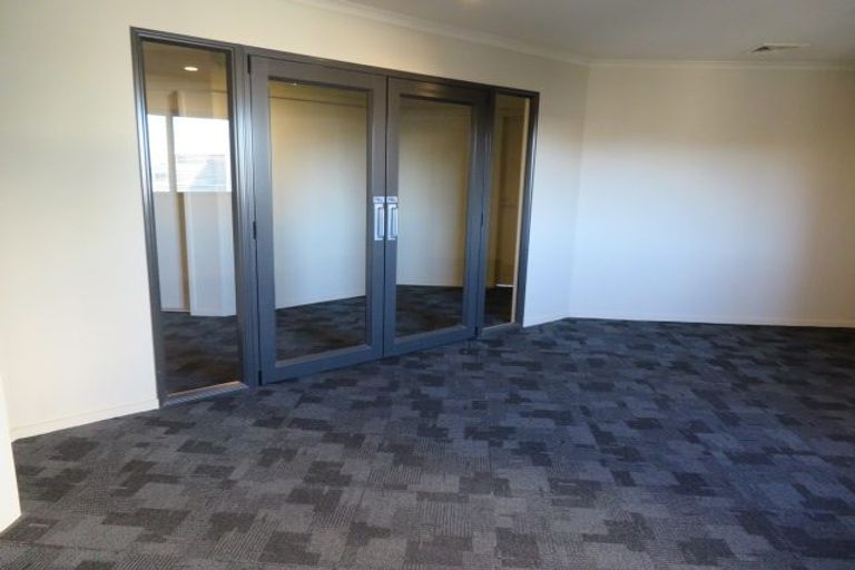 Photo of property in The Rennaissance, 6c/18 Ronwood Avenue, Manukau, Auckland, 2104