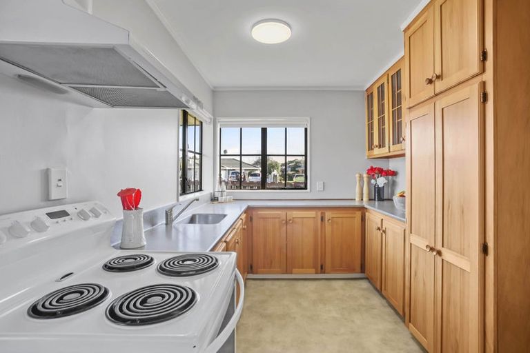 Photo of property in 1/20 Sturges Road, Henderson, Auckland, 0612