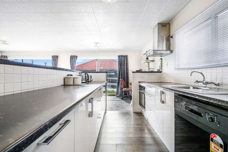 Photo of property in 18a Monokia Street, Fairy Springs, Rotorua, 3015