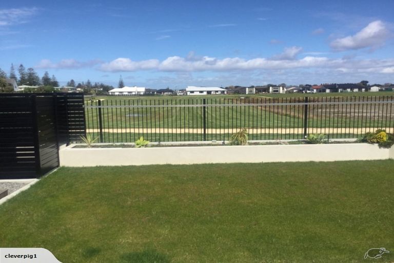 Photo of property in 5 Hurunui Drive, Te Awa, Napier, 4110