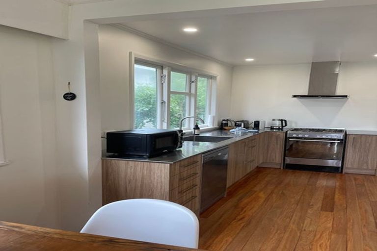 Photo of property in 12 The Avenue, Otaki Beach, Otaki, 5512