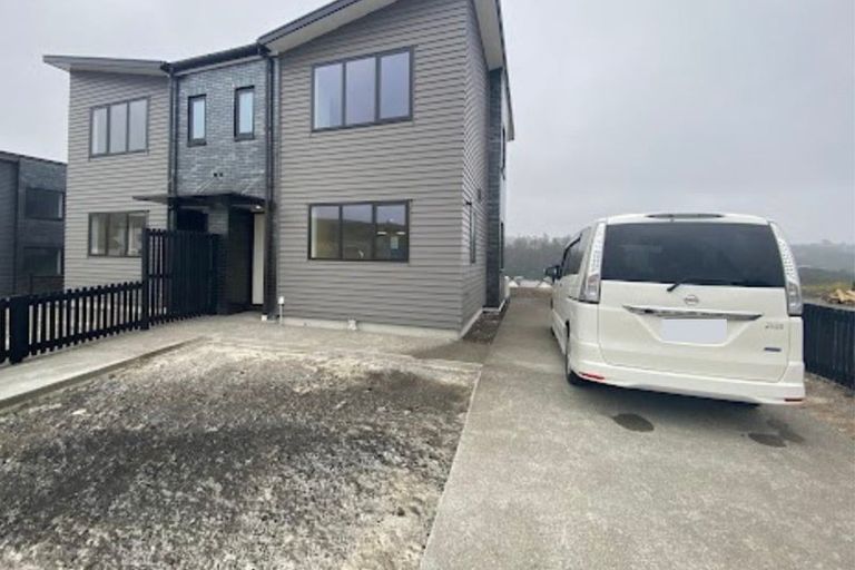 Photo of property in 50 Oakum Road, Whitby, 5024