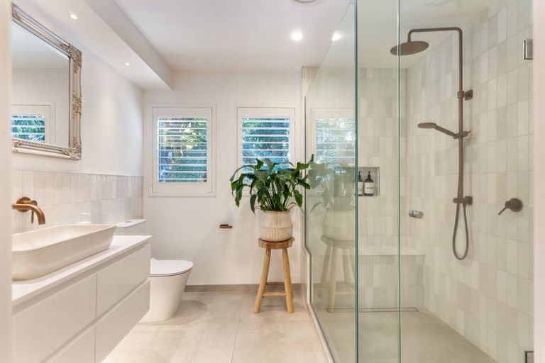Photo of property in 25a Moore Street, Hillcrest, Auckland, 0627