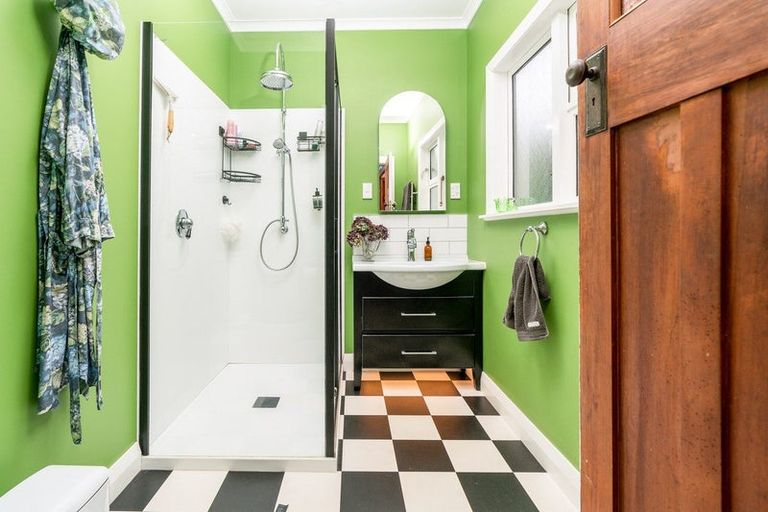 Photo of property in 9 Marshall Street, Karori, Wellington, 6012