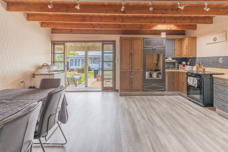 Photo of property in 64 Randolph Street, Woolston, Christchurch, 8062