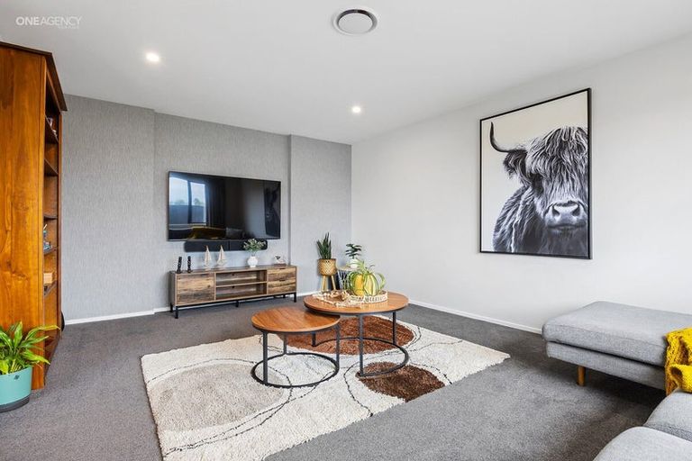 Photo of property in 7 Oakville Close, Rangiora, 7400