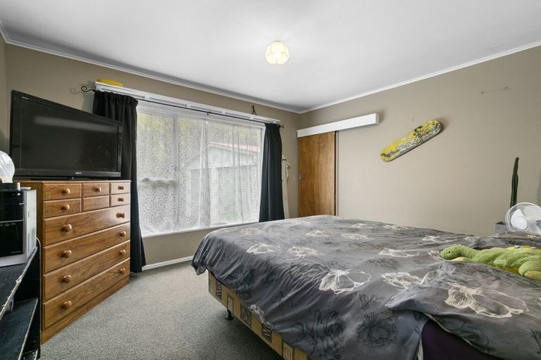 Photo of property in 31 Mcgowan Road, Wainuiomata, Lower Hutt, 5014