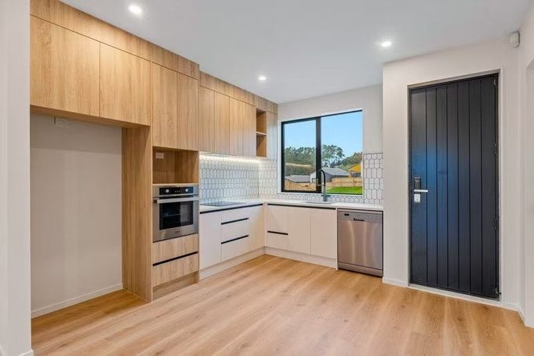 Photo of property in 5 Oopunga Road, Pukekohe, 2120