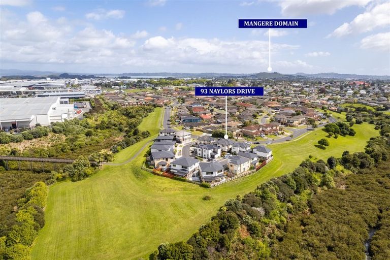 Photo of property in 93 Naylors Drive, Mangere, Auckland, 2022