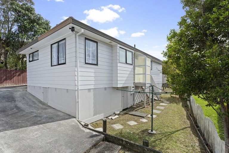 Photo of property in 208 Solar Road, Glen Eden, Auckland, 0602
