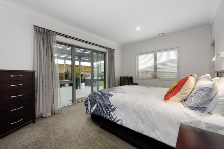 Photo of property in 324 Lakes Boulevard, Pyes Pa, Tauranga, 3112