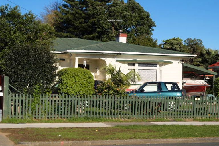 Photo of property in 4 Viola Avenue, Mangere East, Auckland, 2024