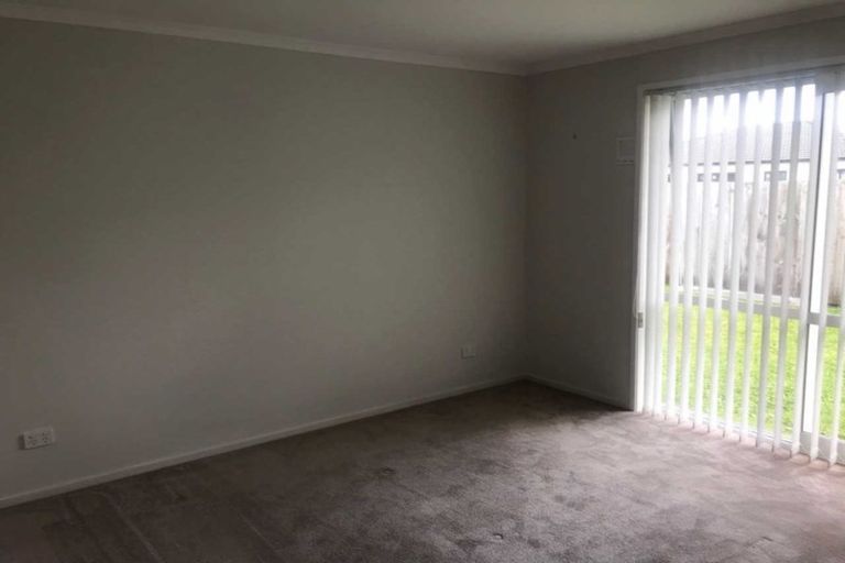 Photo of property in 17 Lamborn Drive, Papakura, 2110