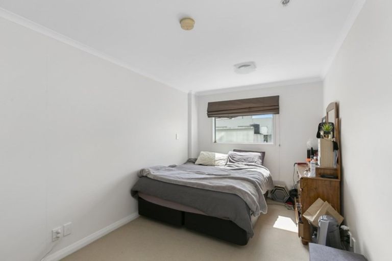 Photo of property in Monvie Apartments, 305/15 Holland Street, Te Aro, Wellington, 6011
