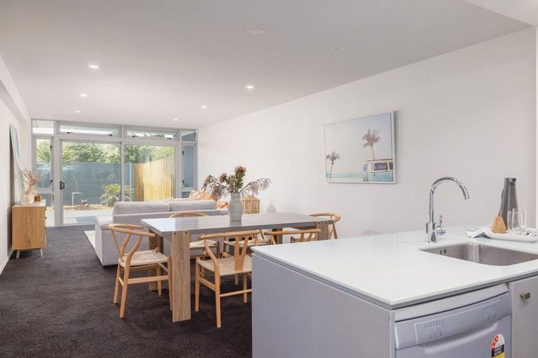 Photo of property in 1/272 Marine Parade, New Brighton, Christchurch, 8061