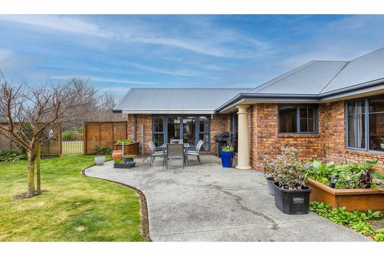 Photo of property in 10 Birchwood Close, Prebbleton, 7604