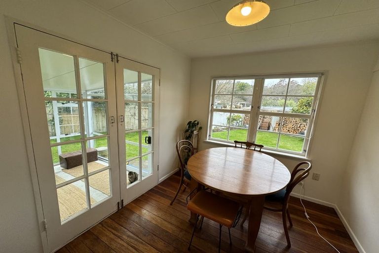 Photo of property in 17 Von Dadelszen Place, Havelock North, 4130