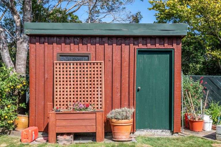 Photo of property in 26 Burbank Crescent, Churton Park, Wellington, 6037