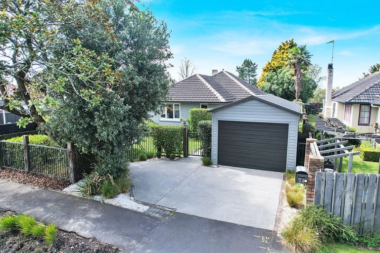 Photo of property in 24 Casey Avenue, Fairfield, Hamilton, 3214