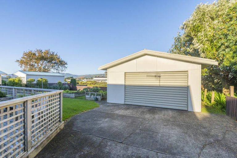 Photo of property in 15 Teoti Street, Paraparaumu Beach, Paraparaumu, 5032