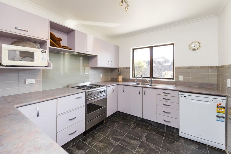 Photo of property in 56 Rhodes Drive, Kelvin Grove, Palmerston North, 4414