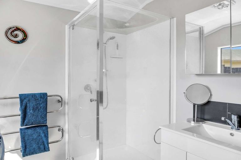 Photo of property in 7 Charisma Court, Kelvin Grove, Palmerston North, 4414